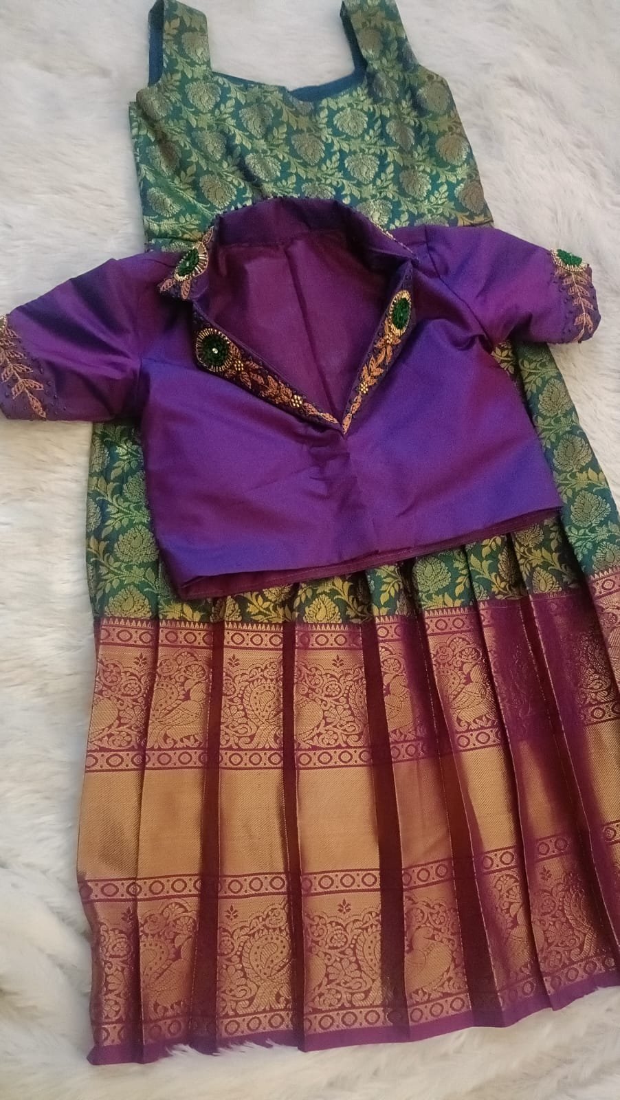 SKU5-Peacock - Image 2